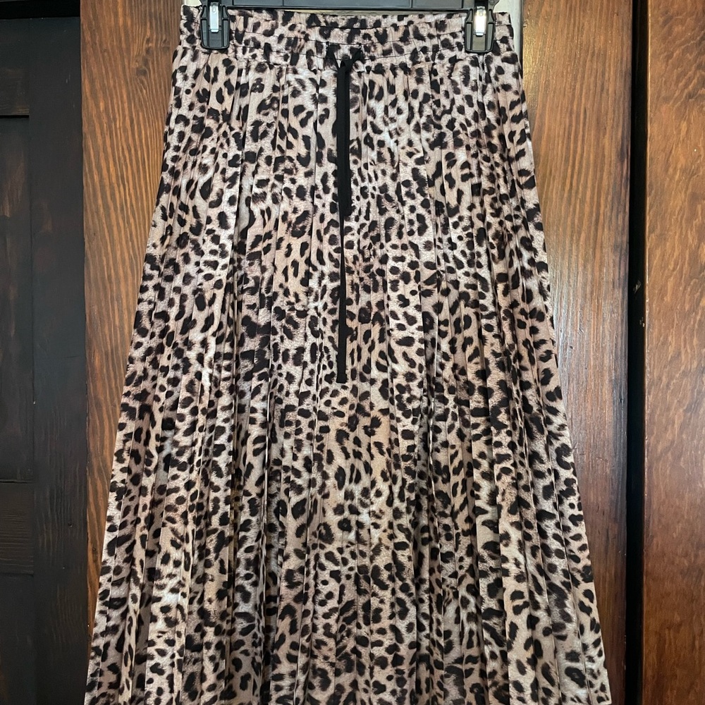 Cheetah Pleated Skirt